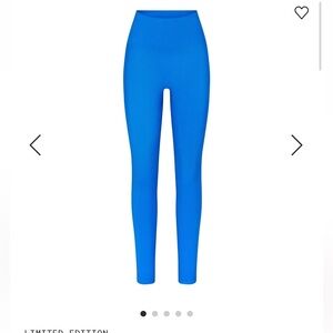 Skims soft smoothing legging